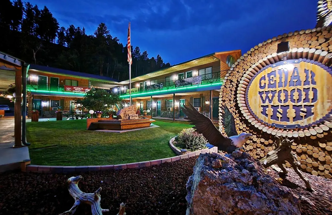 Cedar Wood Inn-1